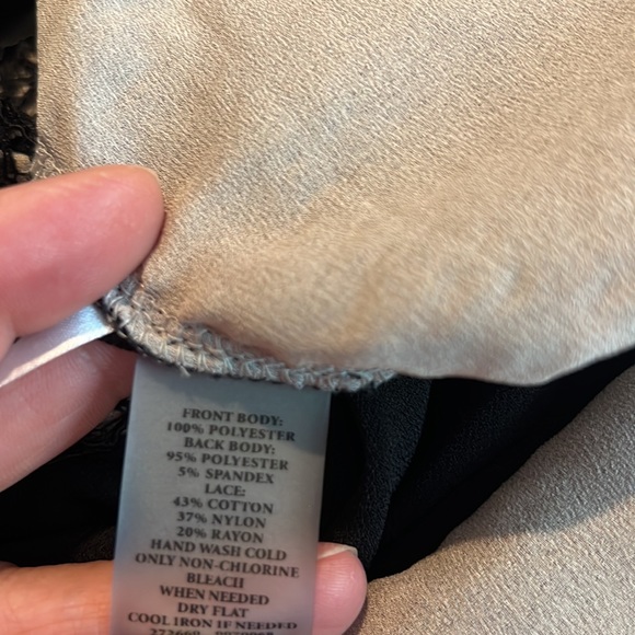 Ann Taylor short sleeve top - Picture 6 of 6